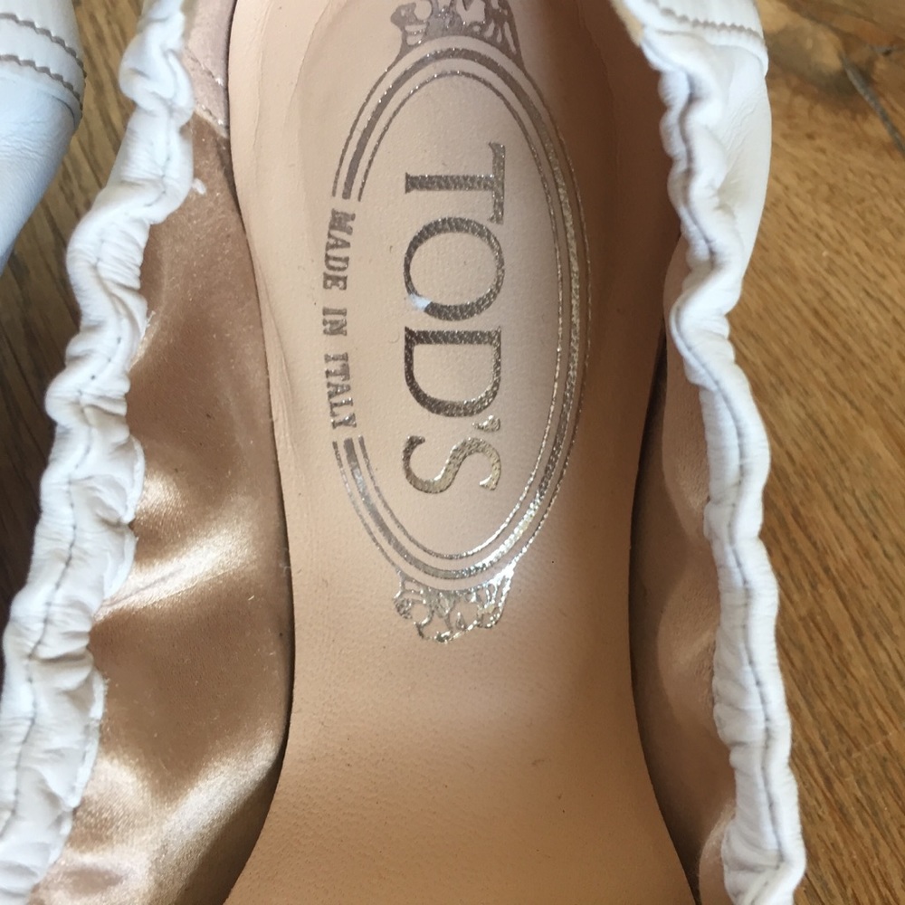 Tod’s White Ballet Square Toe Ballet Leather Flat - Picture 3 of 10